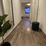 شقة St-apartments Charming 3 - Helles Dachgeschoss-studio Mit Doppelbett Oder Zwei Einzelbetten - Schoenem Ausblick In Ruhiger Lage Und Parkplaetzen Direkt Vor Dem Haus *