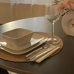 St-apartments Charming 3 - Helles Dachgeschoss-studio Mit Doppelbett Oder Zwei Einzelbetten - Schoenem Ausblick In Ruhiger Lage Und Parkplaetzen Direkt Vor Dem Haus شقة