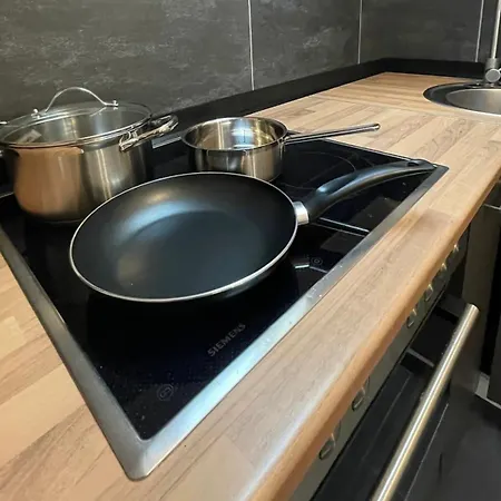 St-apartments Charming 3 - Helles Dachgeschoss-studio Mit Doppelbett Oder Zwei Einzelbetten - Schoenem Ausblick In Ruhiger Lage Und Parkplaetzen Direkt Vor Dem Haus * Гайслинген-ан-дер-Штайге