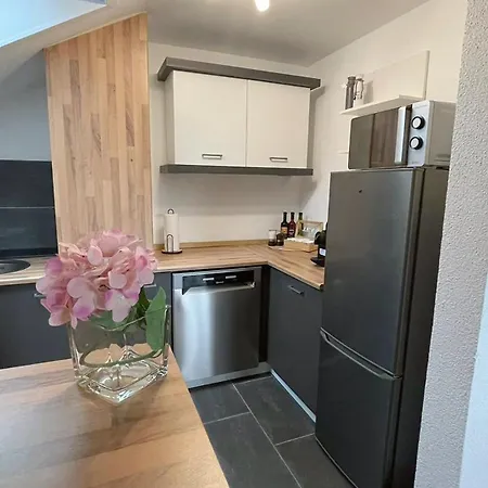 St-apartments Charming 3 - Helles Und Ruhiges Mit 3 Schlafzimmern - Einzelbetten Moeglich - Schnelles Wlan Und Parkplaetze Direkt Vor Dem Haus