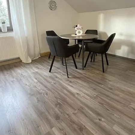 St-apartments Charming 3 - Helles Und Ruhiges Mit 3 Schlafzimmern - Einzelbetten Moeglich - Schnelles Wlan Und Parkplaetze Direkt Vor Dem Haus Appartamento