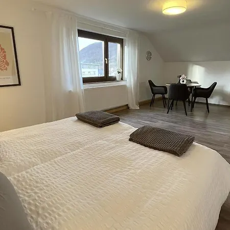 St-apartments Charming 3 - Helles Und Ruhiges Mit 3 Schlafzimmern - Einzelbetten Moeglich - Schnelles Wlan Und Parkplaetze Direkt Vor Dem Haus