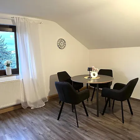 St-apartments Charming 3 - Helles Und Ruhiges Mit 3 Schlafzimmern - Einzelbetten Moeglich - Schnelles Wlan Und Parkplaetze Direkt Vor Dem Haus Appartamento