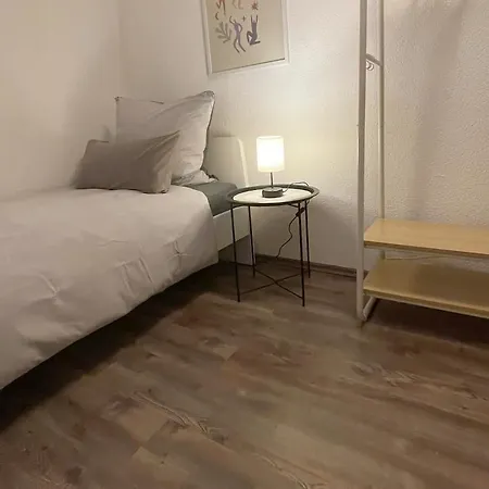 St-apartments Charming 3 - Helles Und Ruhiges Mit 3 Schlafzimmern - Einzelbetten Moeglich - Schnelles Wlan Und Parkplaetze Direkt Vor Dem Haus Appartamento